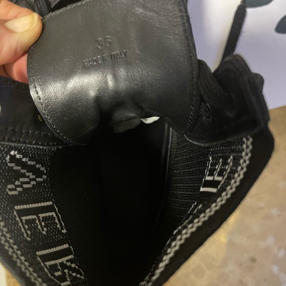 💯authentic❤️versace boot made in italy 🇮🇹 - Picture 10 of 17